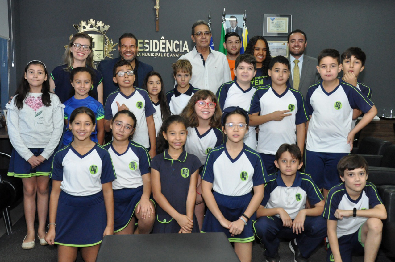 Alunos da Escola DOM Anápolis visitam a Câmara