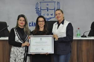 Beatriz Gianotti Botolete Seabra recebe título de cidadania anapolina