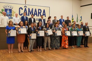 Câmara entrega Medalha Gerson Pereira de Araújo a servidores públicos 