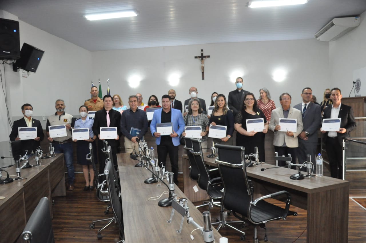 Câmara presta homenagem a Associação Pestalozzi de Anápolis, que celebra seu primeiro ano de atividades