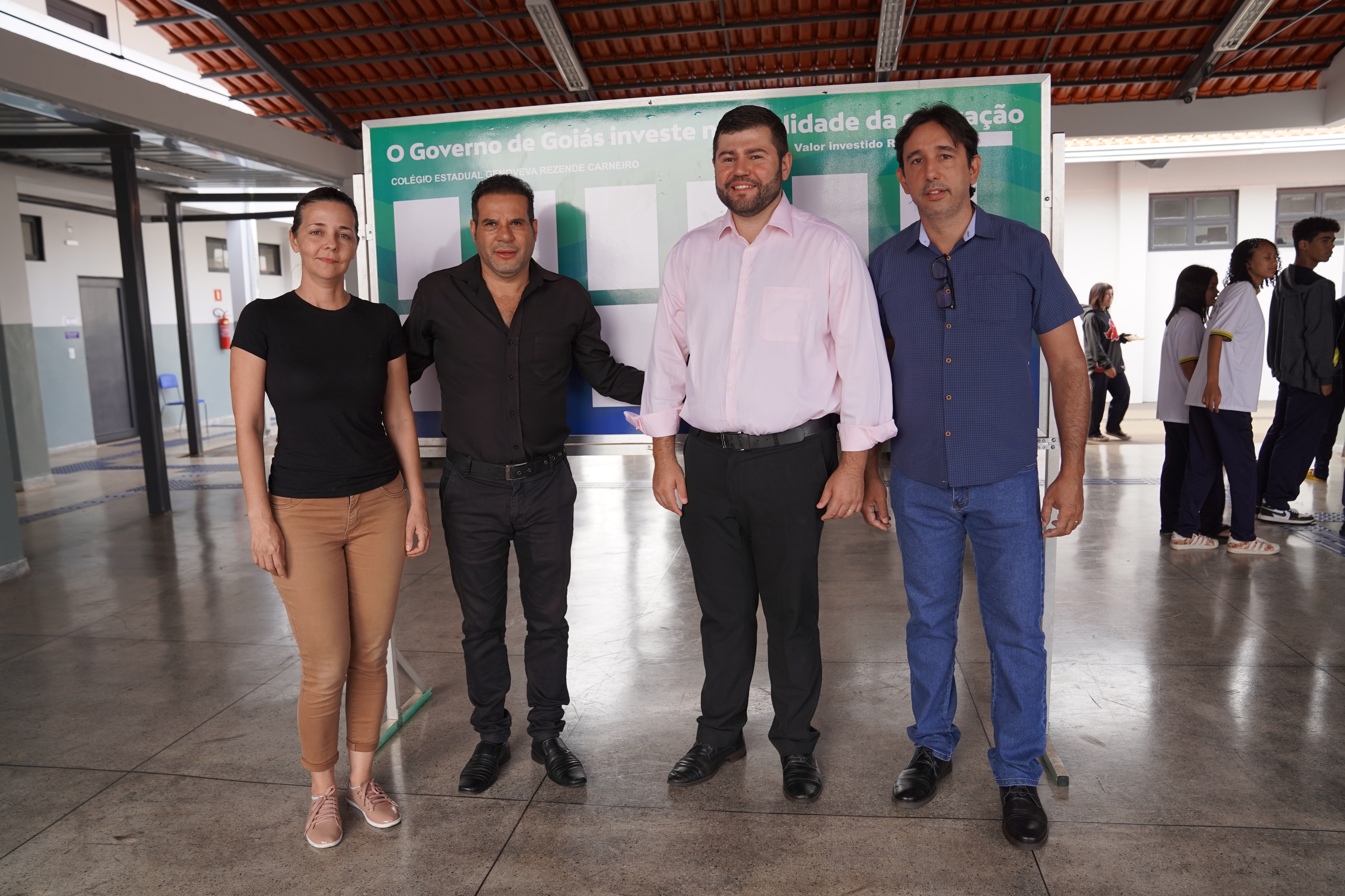 Câmara visita escola estadual no Setor Tropical reconstruída pelo Governo de Goiás