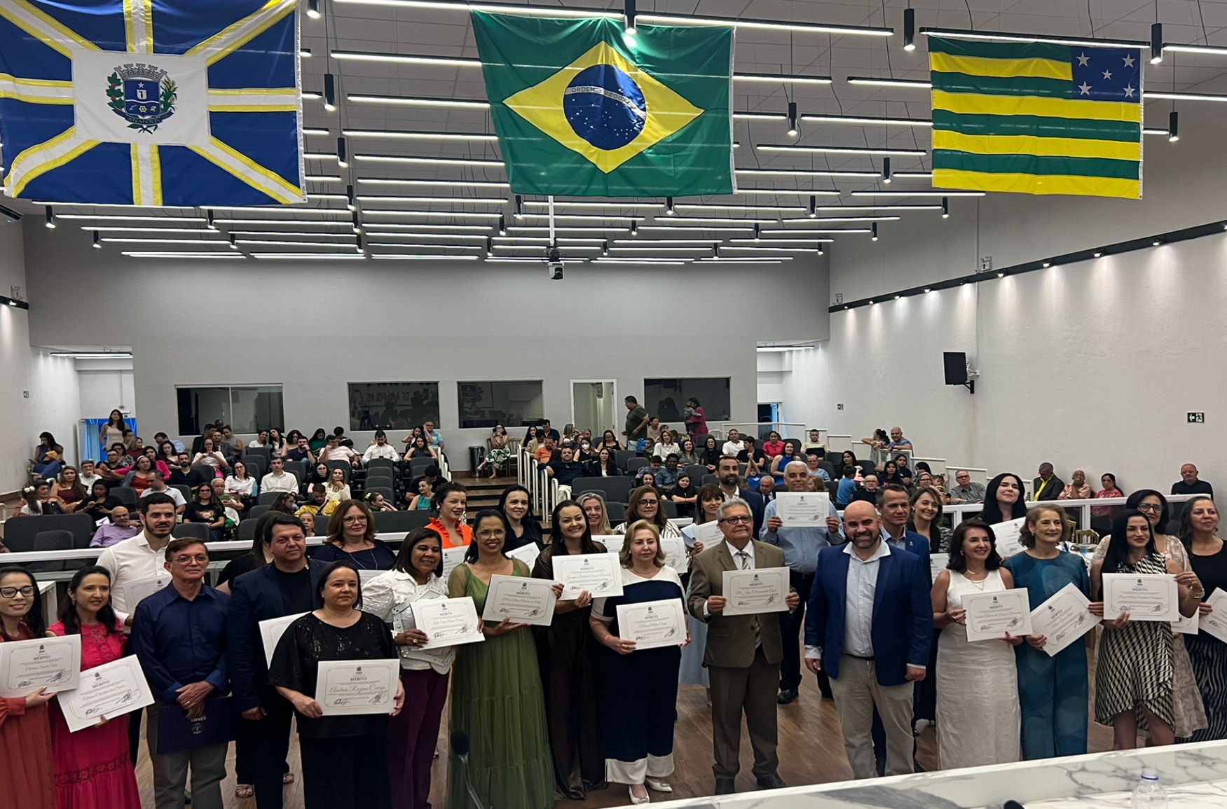 Colégio Adonai completa 30 anos e recebe homenagem da Câmara