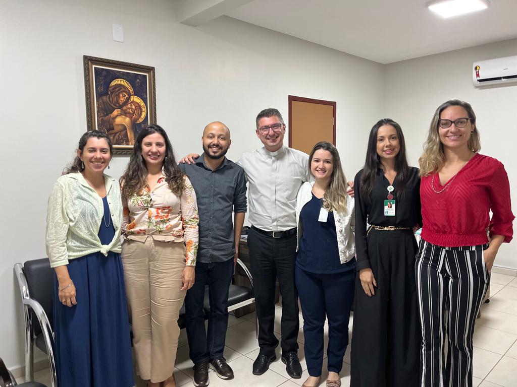 Com foco na atenção integral da saúde da mulher, Professor Marcos participa de articulação por convênio entre IFG e Santa Casa