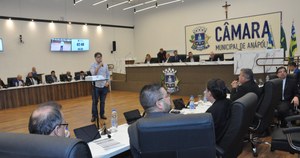 Em reunião na Câmara Municipal, Saneago se compromete a visitar bairros aos quais água chega suja 