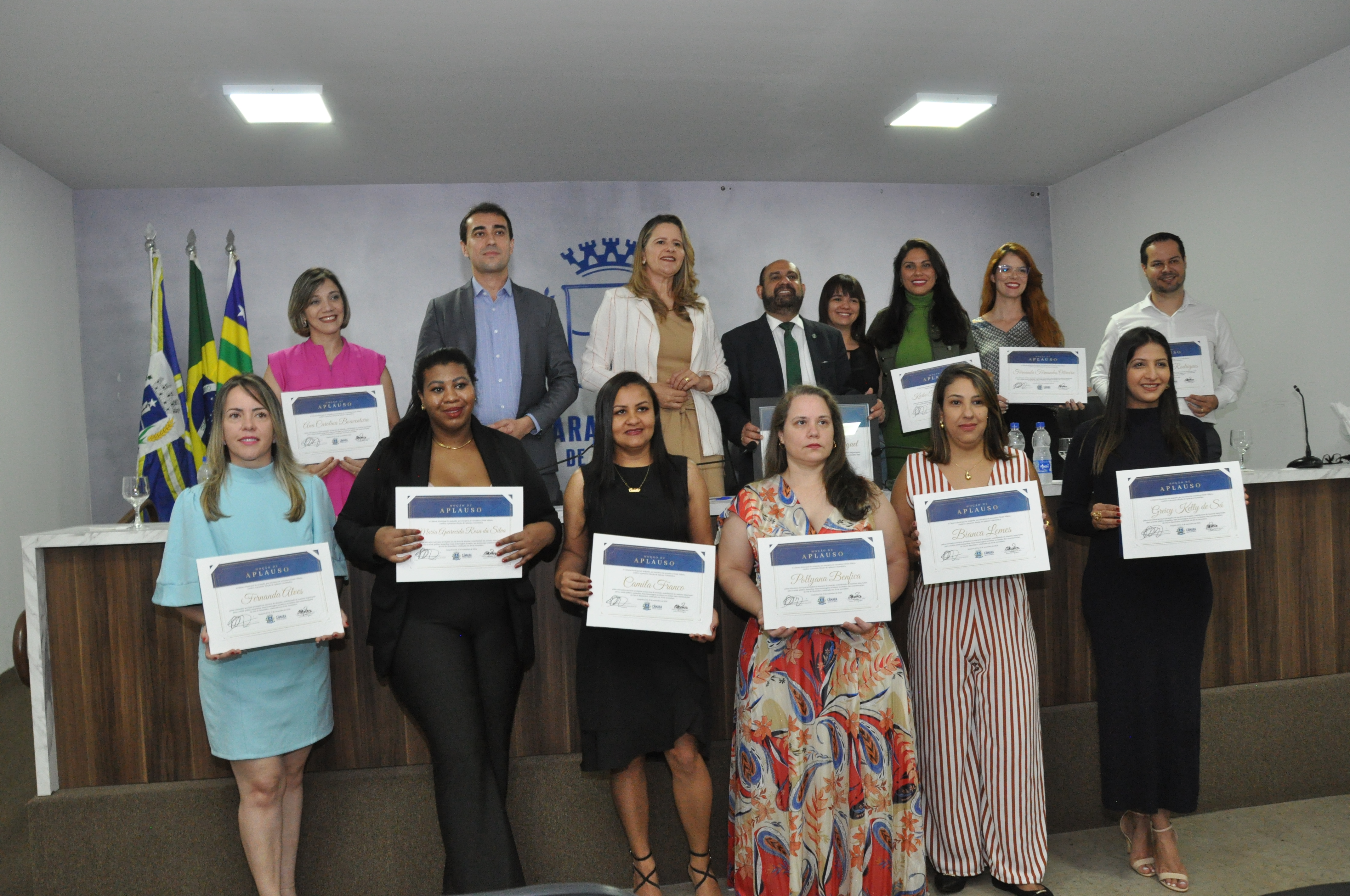 Em sessão solene, Câmara presta homenagem aos Biomédicos