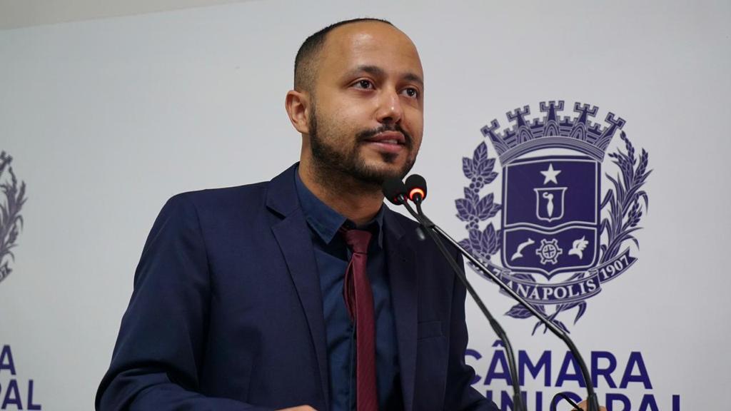 Professor Marcos ministra palestra para alunos do curso de Psicologia