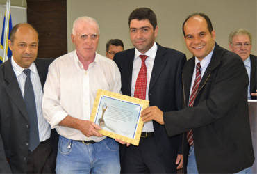 Servidores do Niec são homenageados durante sessão ordinária