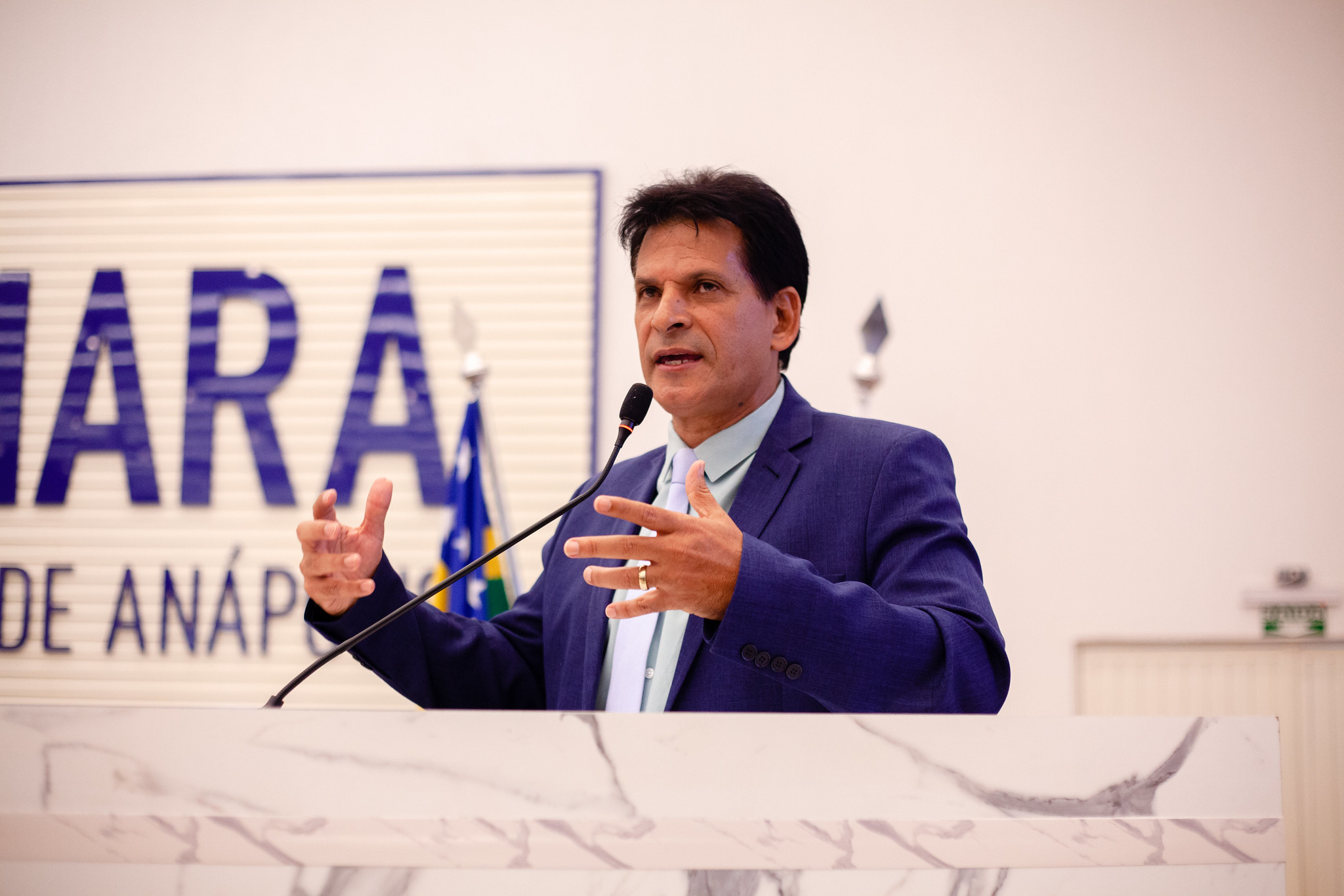 João da Luz cobra estratégias do poder público para garantir mais seguranças nas escolas estaduais e municipais