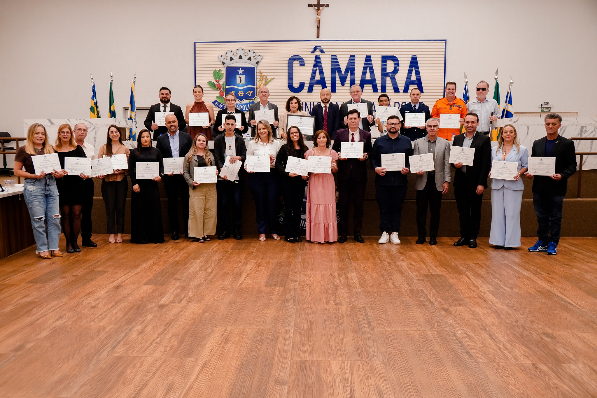 A solenidade homenageou voluntários, colaboradores e autoridades que fizeram parte dos cinco anos da Associação Pestalozzi (Foto: Allyne Laís)