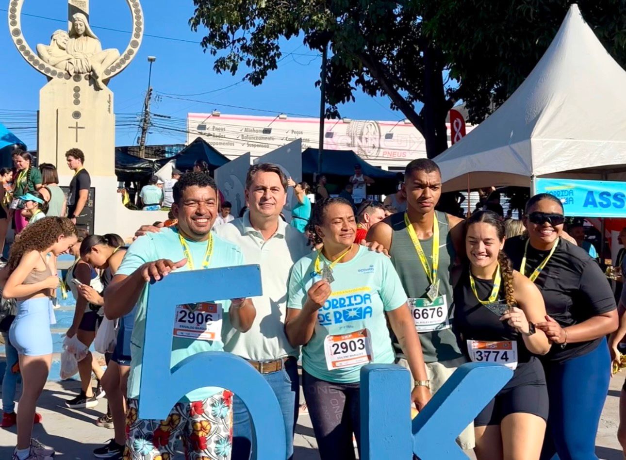 Jean Carlos acompanha Corrida de Rua na Praça dos Romeiros, tombada por lei de sua autoria