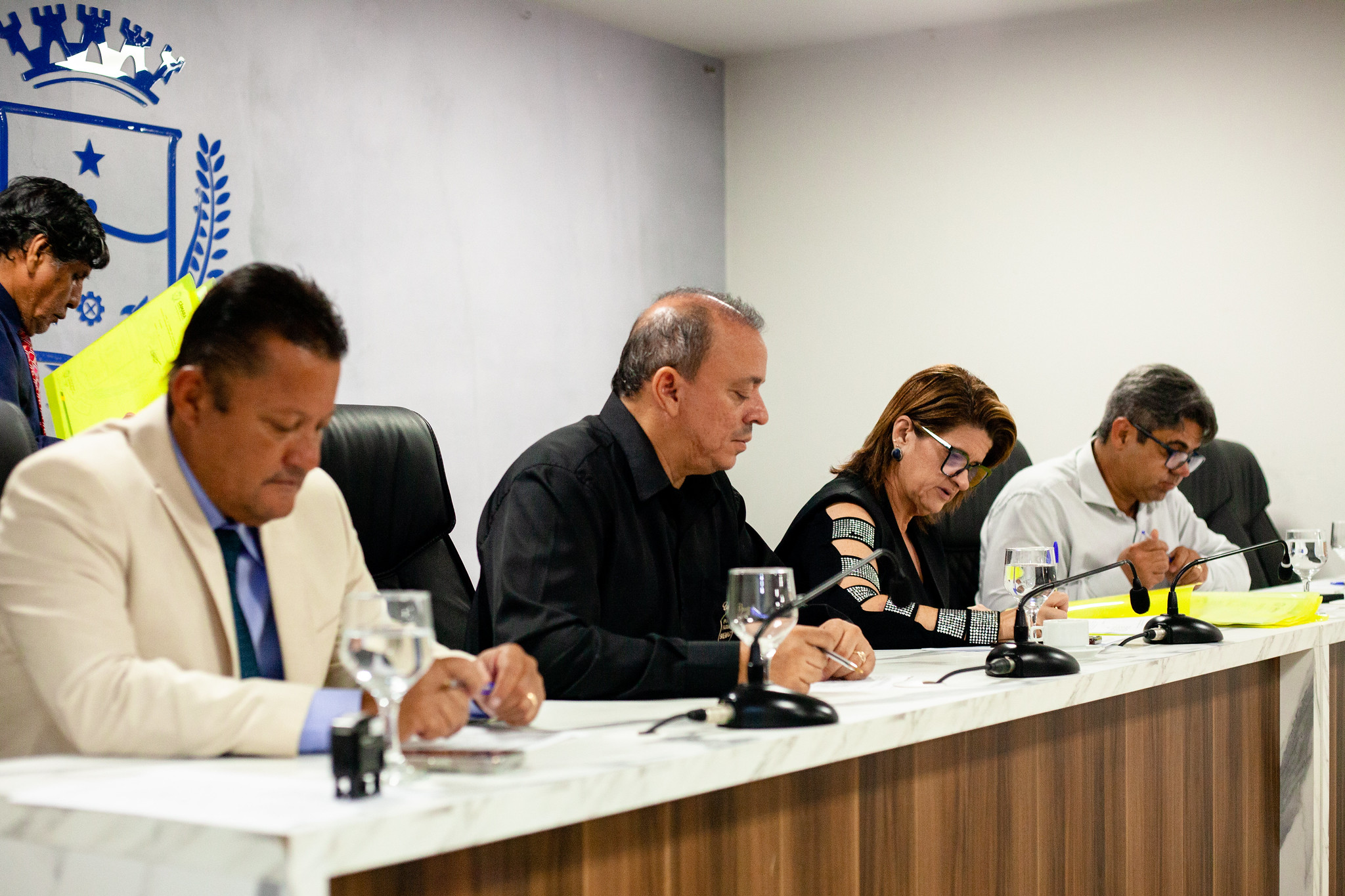 Projeto de implementação e incentivo de Pulseira Inteligente de Monitoramento e Proteção para pessoas com TEA avança na CCJ