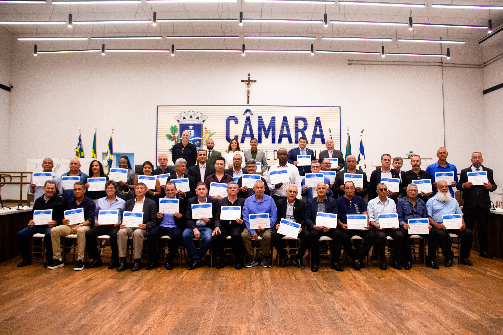 A homenagem foi encabeçada pelos parlamentares Capitã Elizete e Cabo Fred Caixeta (Foto: Allyne Laís)