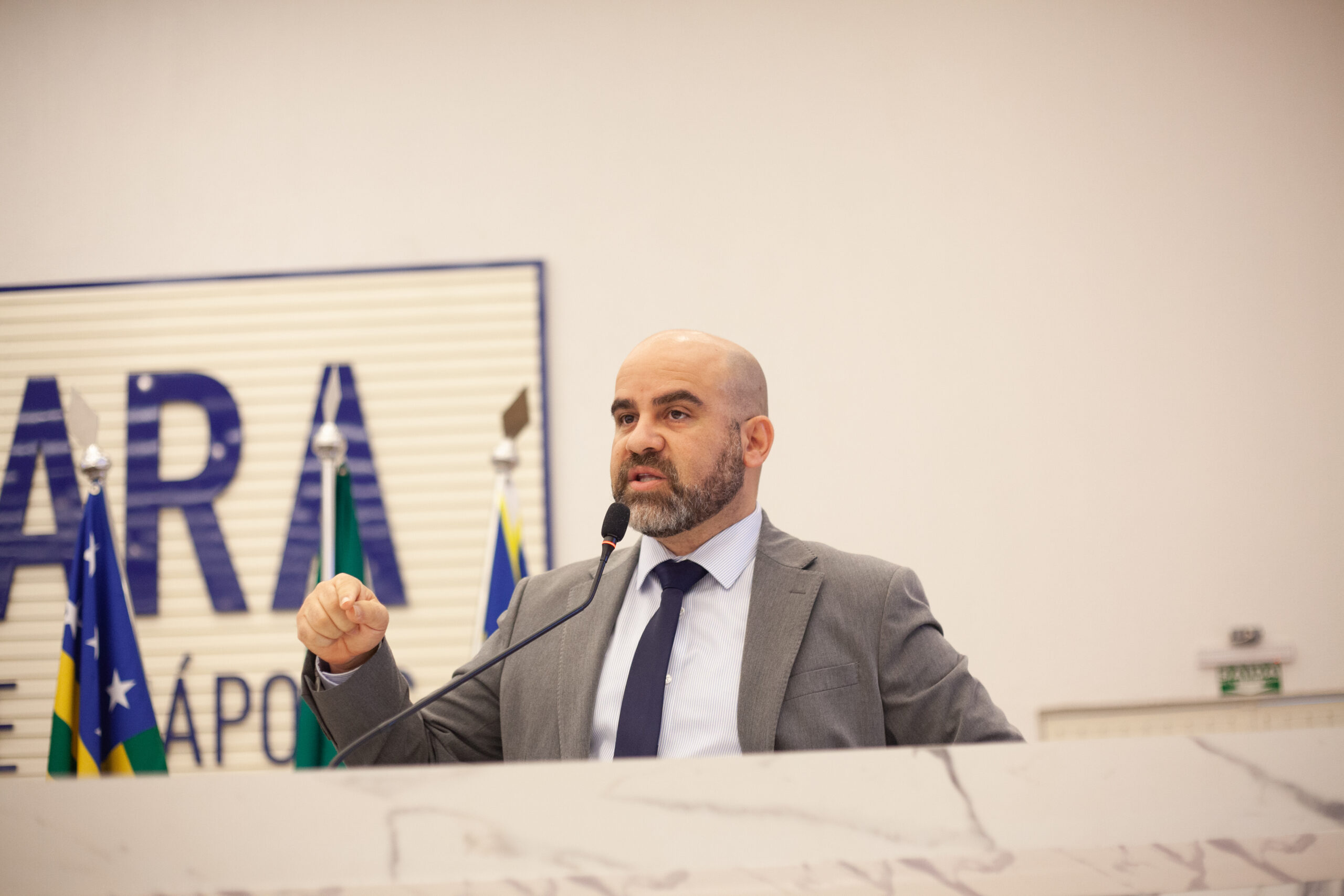 José Fernandes informa que HM Alfredo Abrahão realizou 1ª histerectomia por vídeo da história de Anápolis